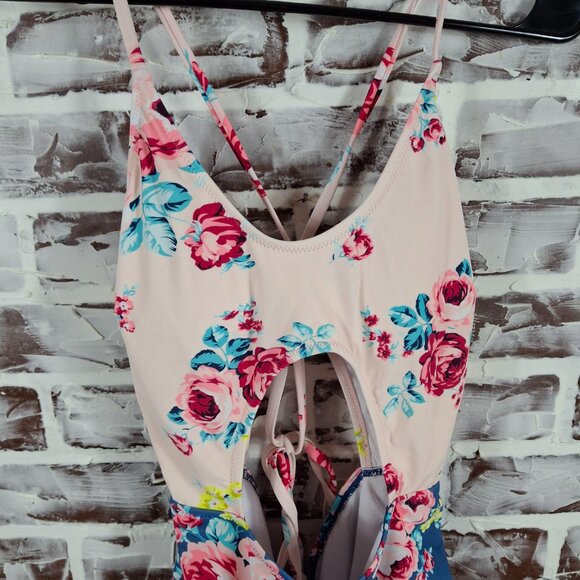 Cupshe XL One Piece Swimsuit Blue Pink Floral Open Front - Picture 3 of 6